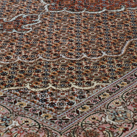 Fine handmade Oriental Tabriz rug - CB306297