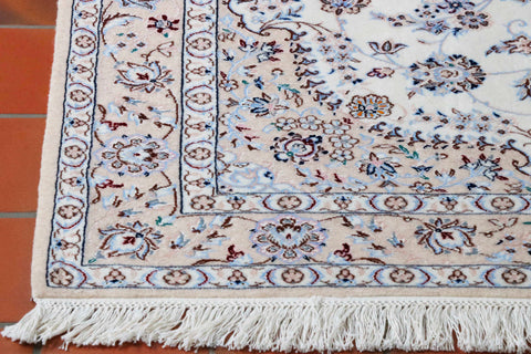 Fine handmade Oriental Nain rug - CB306301